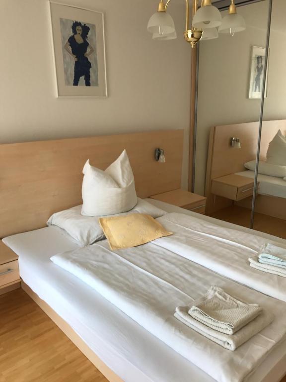 Kategorie B - Apartment mit 2 Schlafzimmer und Balkon (für 4-6 Personen) - Mindestaufenthalt: 3 Nächte - € 80,- (VORSAISON)
